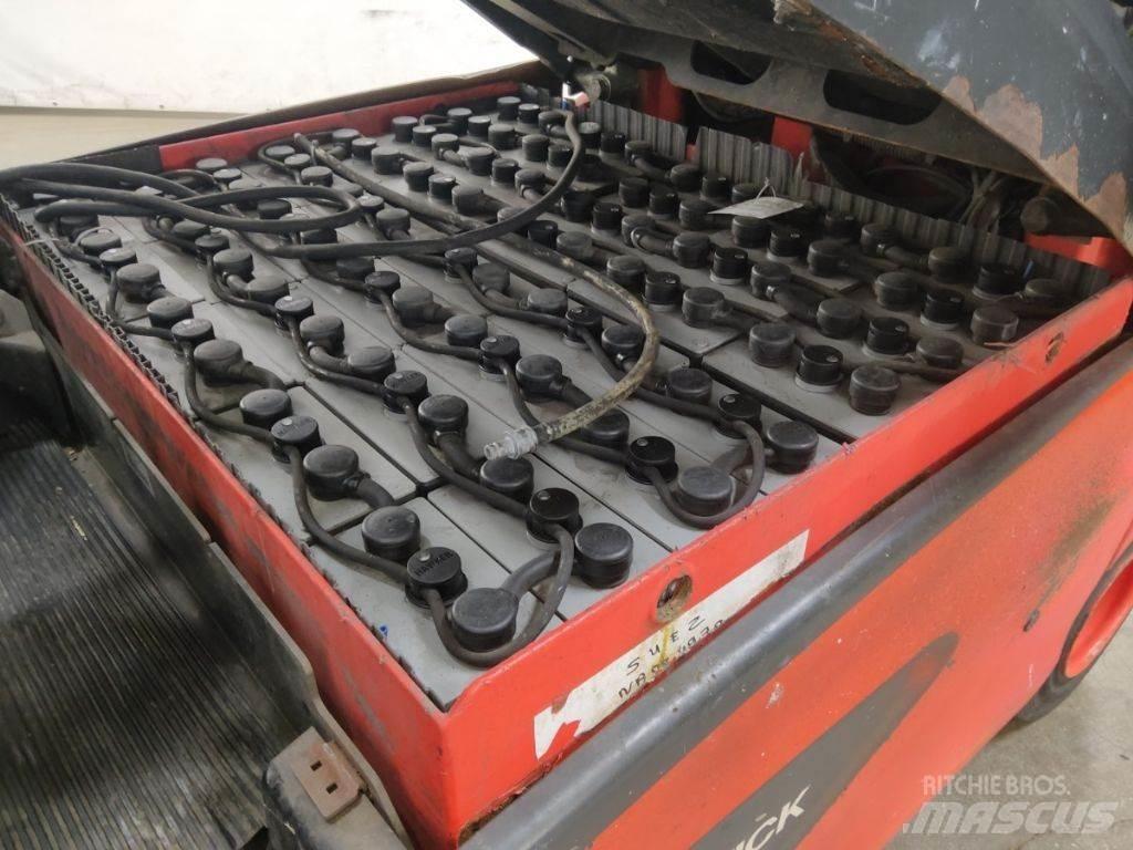 Linde E30L-01 شاحنات ذات رافعات شوكية تعمل بالكهرباء