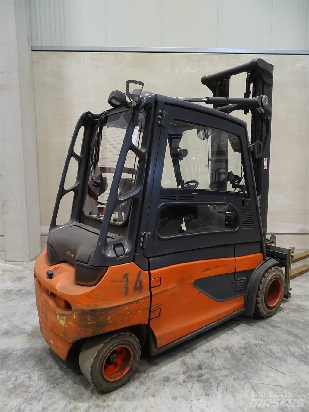 Linde E35L-01 شاحنات ذات رافعات شوكية تعمل بالكهرباء