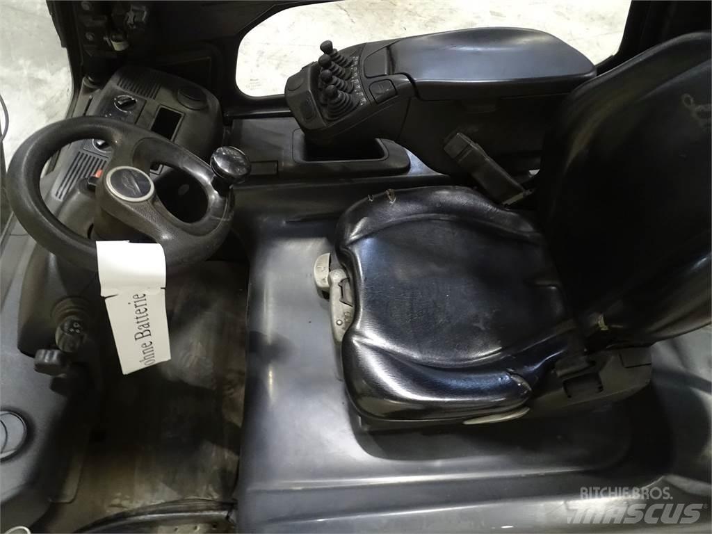 Linde E35L-01 شاحنات ذات رافعات شوكية تعمل بالكهرباء