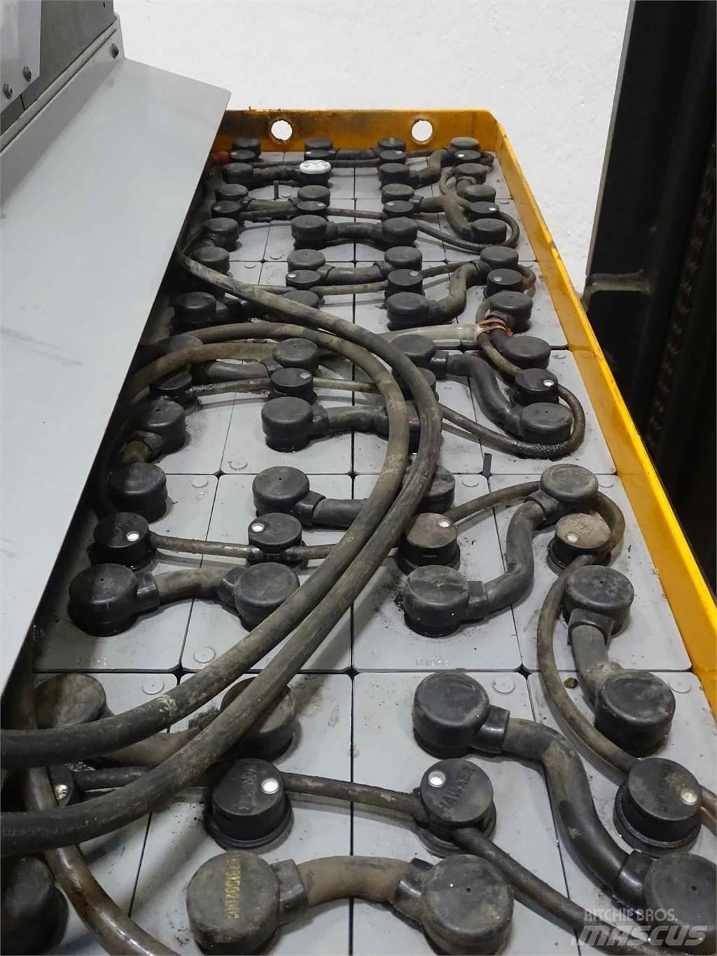 Still FM-X14 شاحنة مناولة