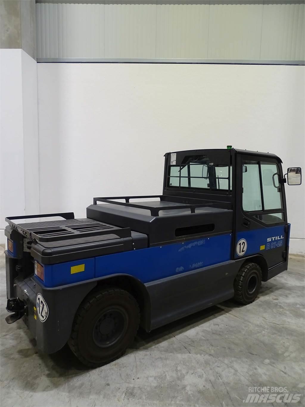 Still R07-25 شاحنة قاطرة