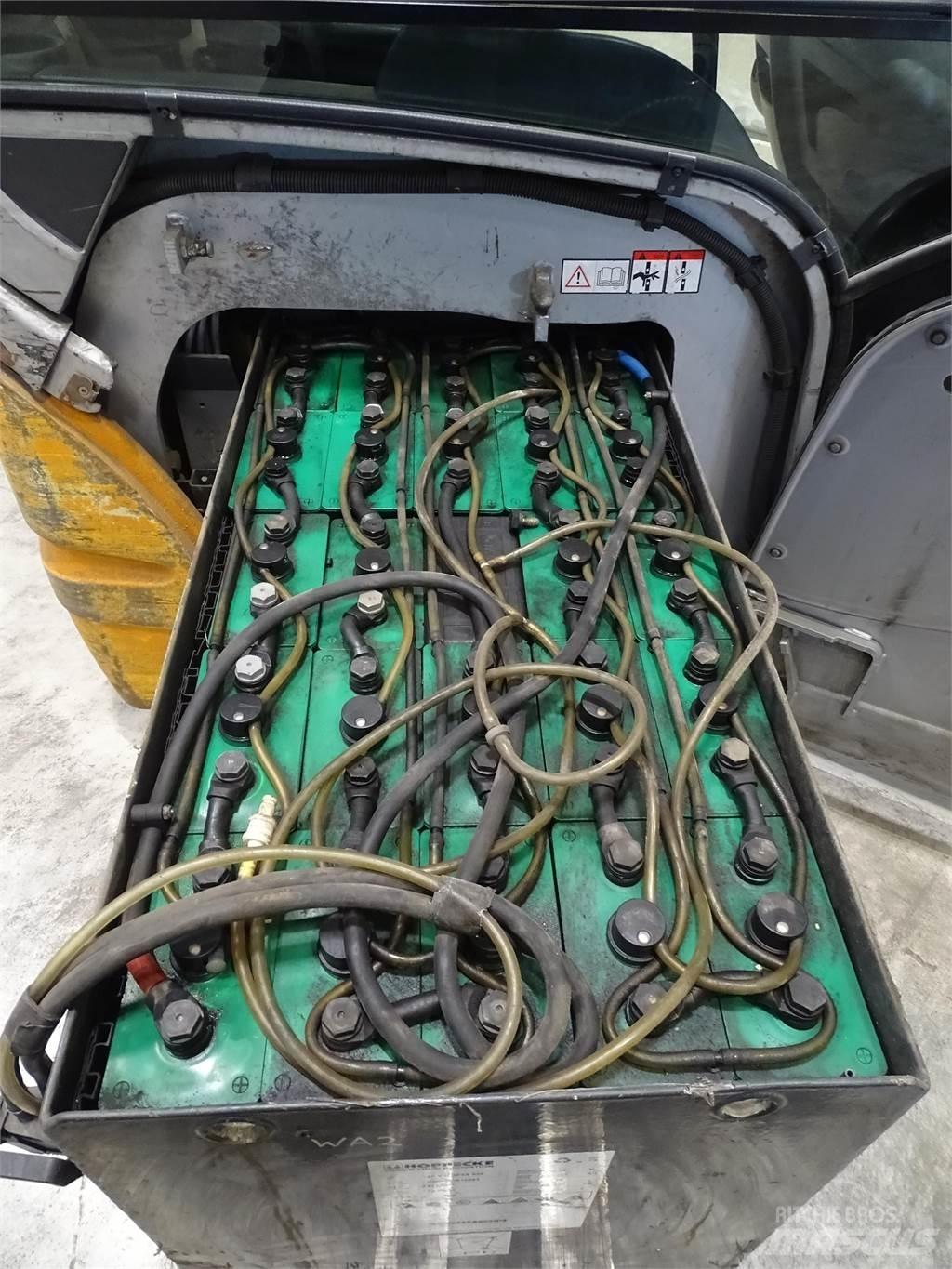 Still RX20-15 شاحنات ذات رافعات شوكية تعمل بالكهرباء