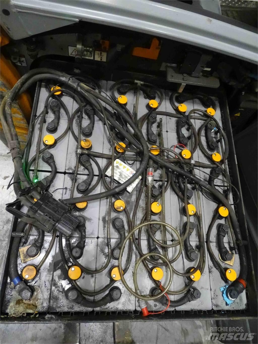Still RX20-20L شاحنات ذات رافعات شوكية تعمل بالكهرباء
