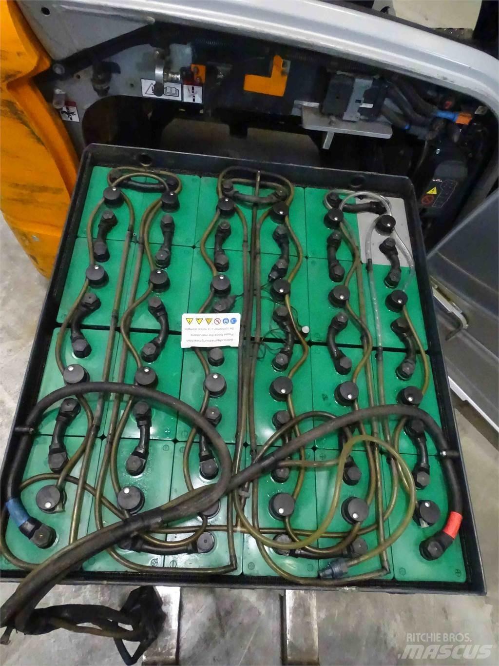 Still RX20-20L شاحنات ذات رافعات شوكية تعمل بالكهرباء