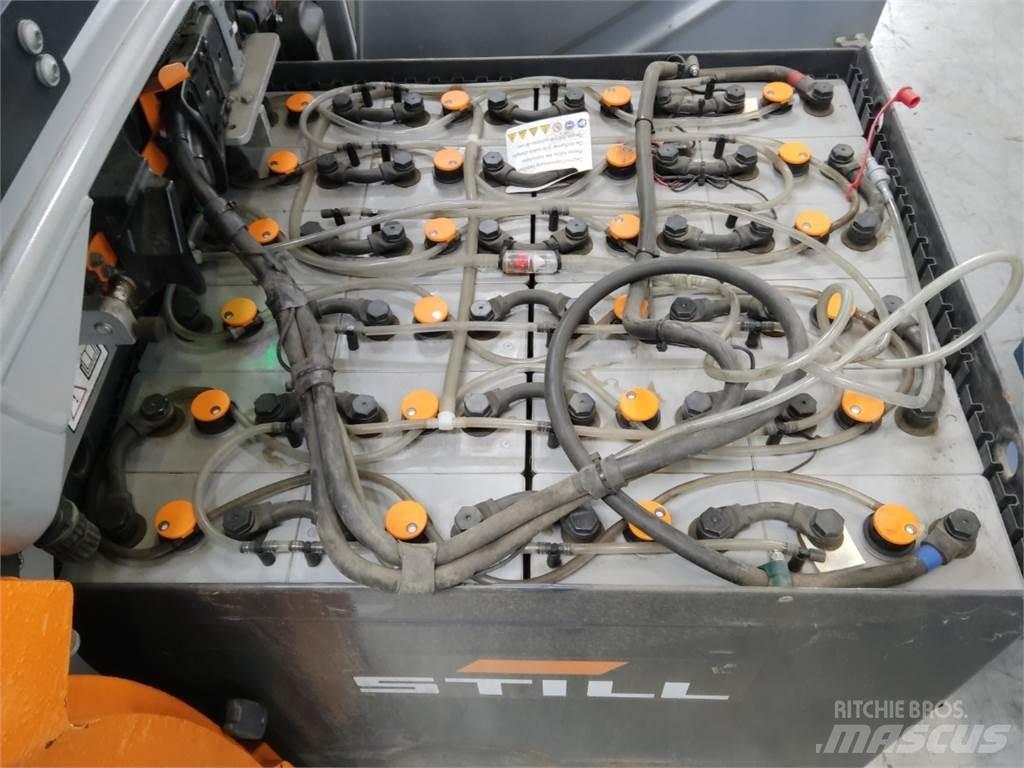 Still RX20-20L شاحنات ذات رافعات شوكية تعمل بالكهرباء