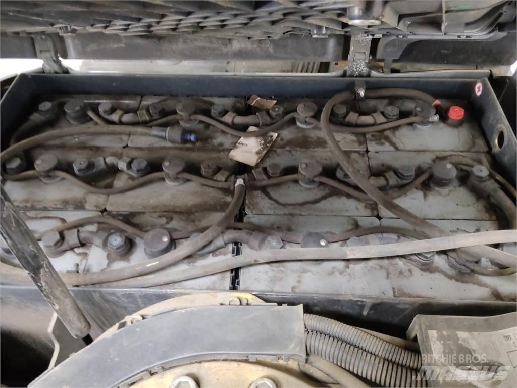 Still RX50-13 شاحنات ذات رافعات شوكية تعمل بالكهرباء