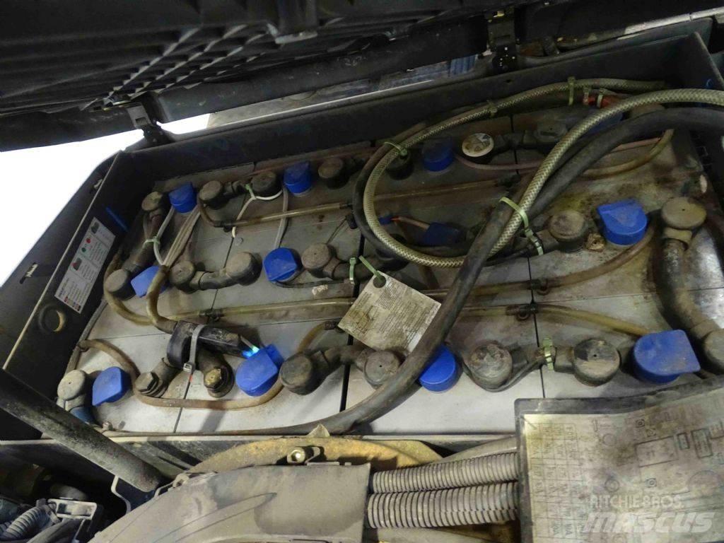 Still RX50-15 شاحنات ذات رافعات شوكية تعمل بالكهرباء