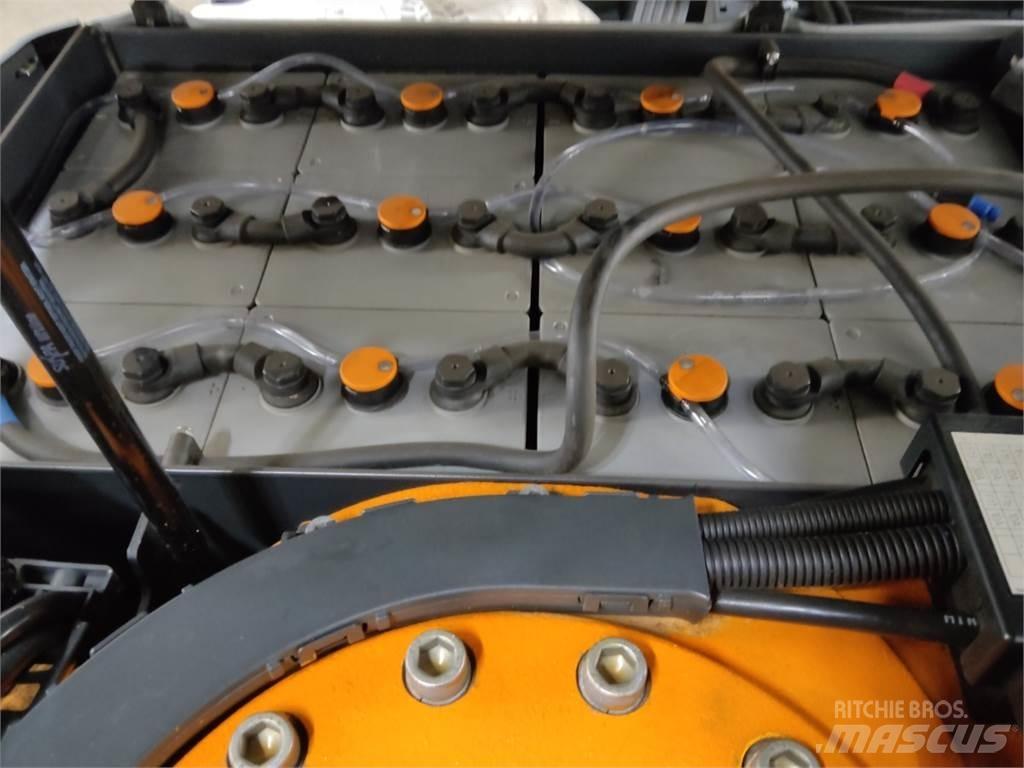 Still RX50-16 شاحنات ذات رافعات شوكية تعمل بالكهرباء