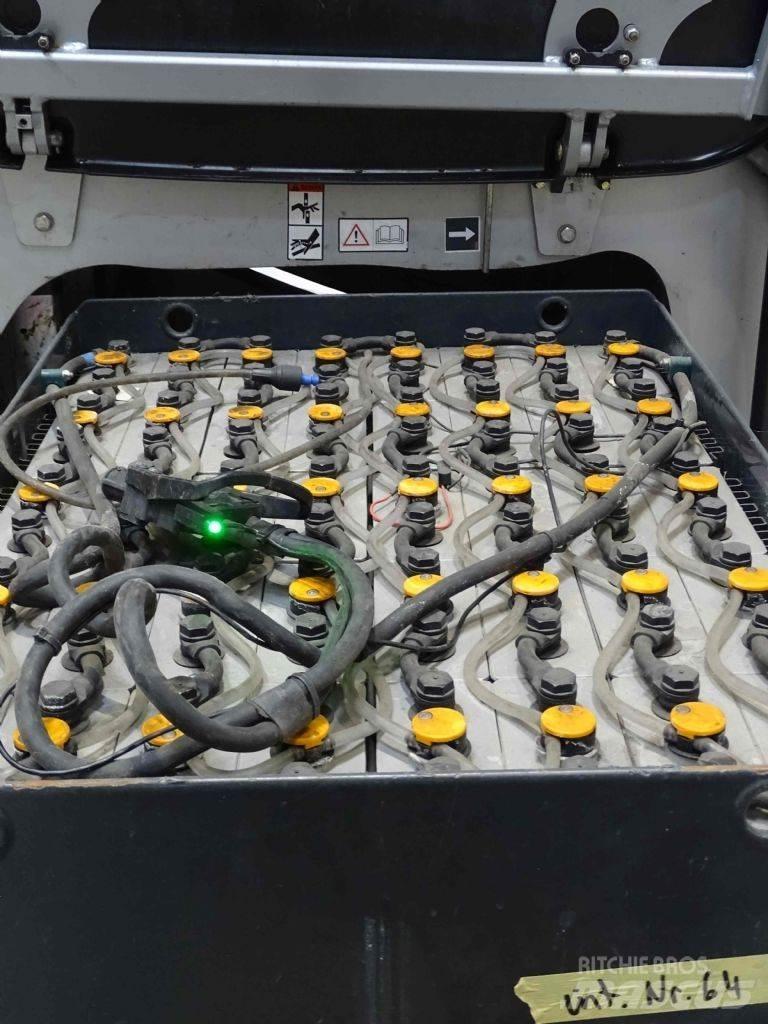 Still RX60-25 شاحنات ذات رافعات شوكية تعمل بالكهرباء