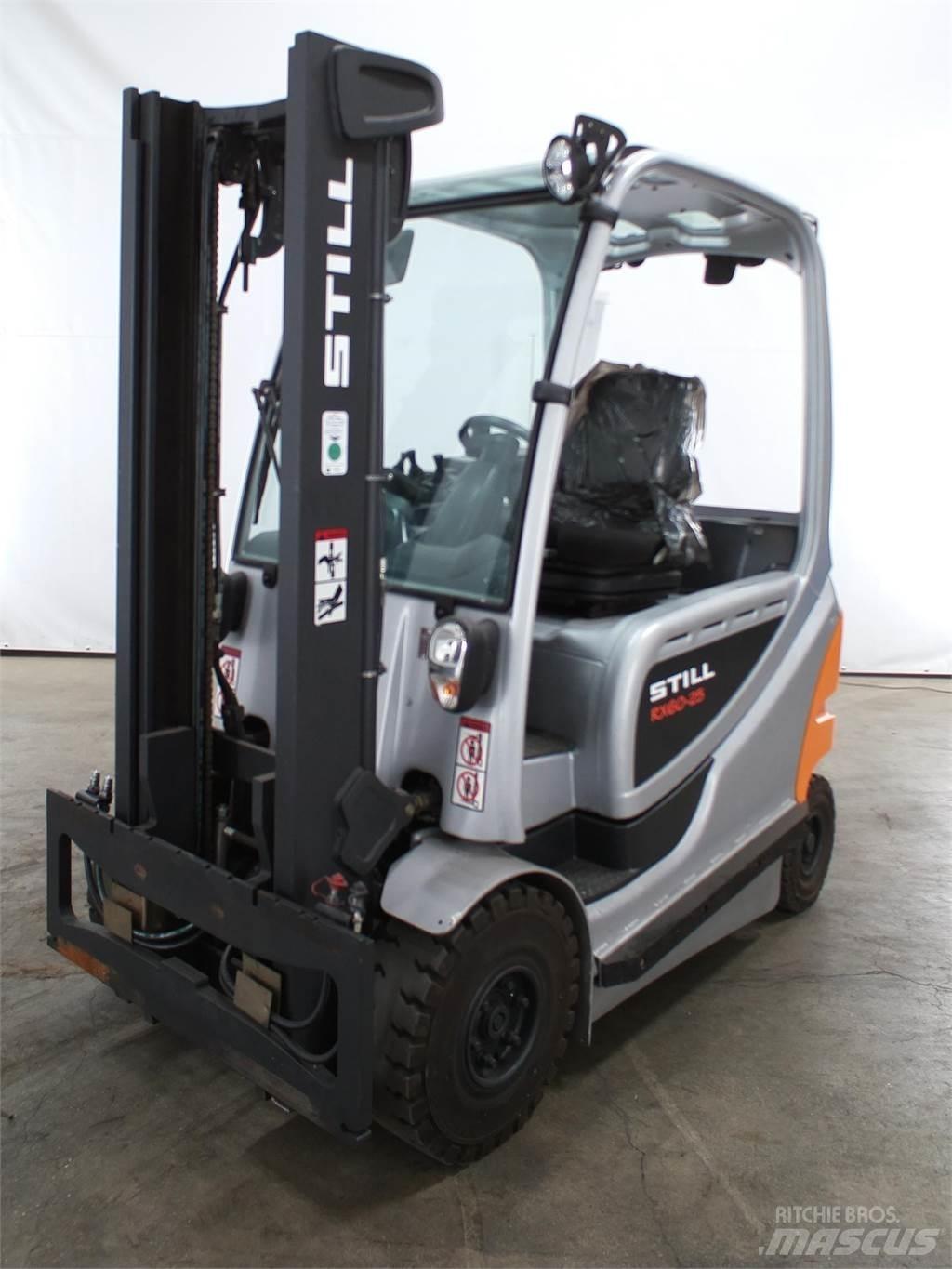 Still RX60-25 شاحنات ذات رافعات شوكية تعمل بالكهرباء