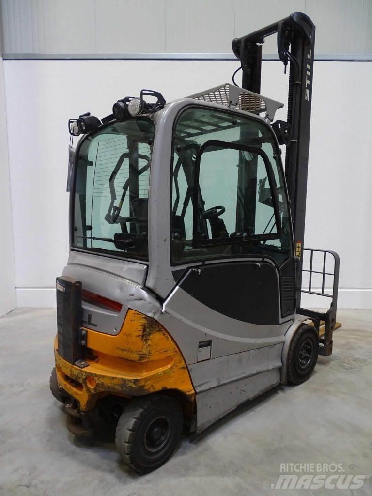 Still RX60-25 شاحنات ذات رافعات شوكية تعمل بالكهرباء