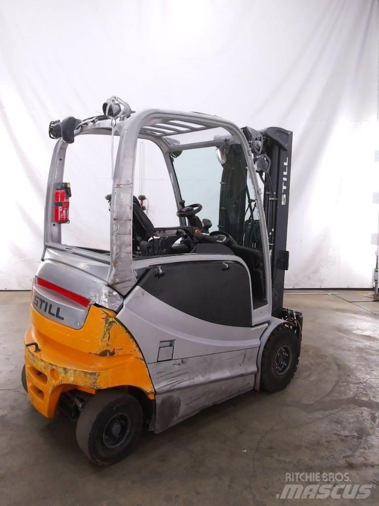 Still RX60-25 شاحنات ذات رافعات شوكية تعمل بالكهرباء
