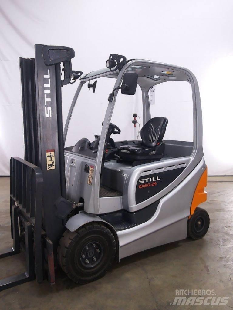 Still RX60-25 شاحنات ذات رافعات شوكية تعمل بالكهرباء