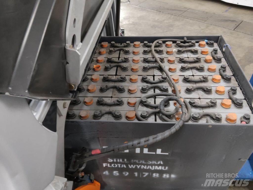 Still RX60-25 شاحنات ذات رافعات شوكية تعمل بالكهرباء