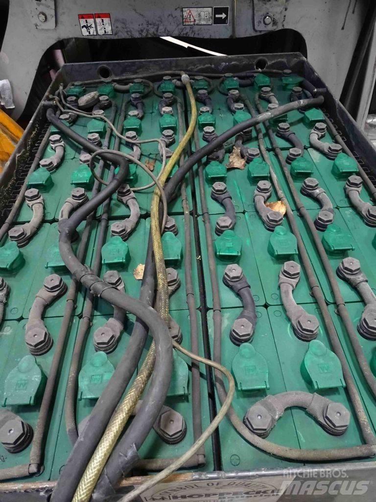 Still RX60-25 شاحنات ذات رافعات شوكية تعمل بالكهرباء