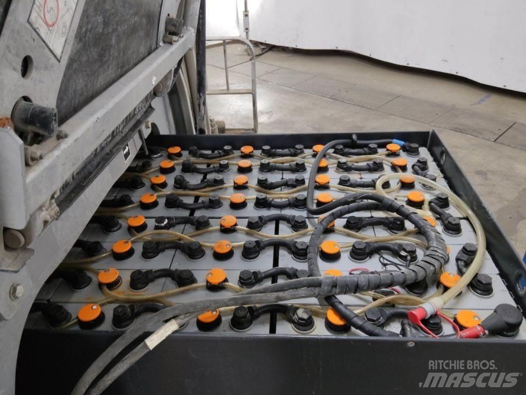 Still RX60-25 شاحنات ذات رافعات شوكية تعمل بالكهرباء