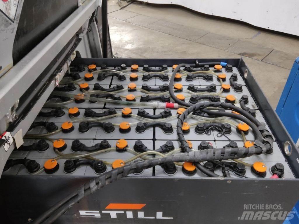 Still RX60-25 شاحنات ذات رافعات شوكية تعمل بالكهرباء