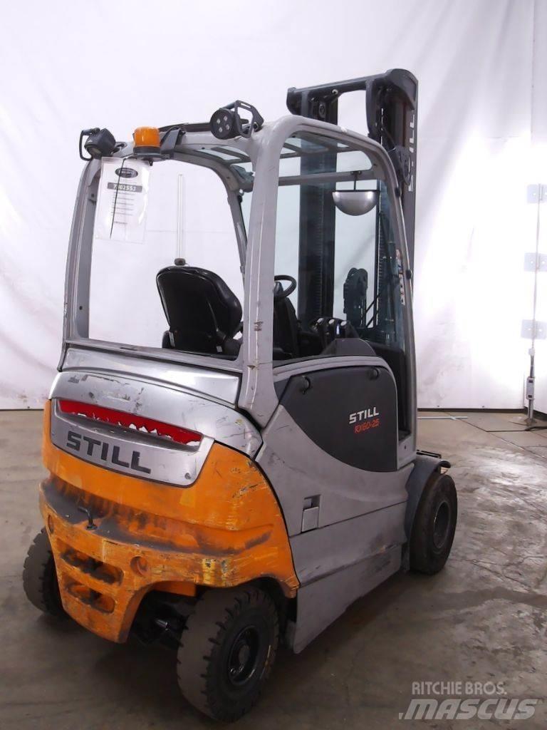 Still RX60-25 شاحنات ذات رافعات شوكية تعمل بالكهرباء