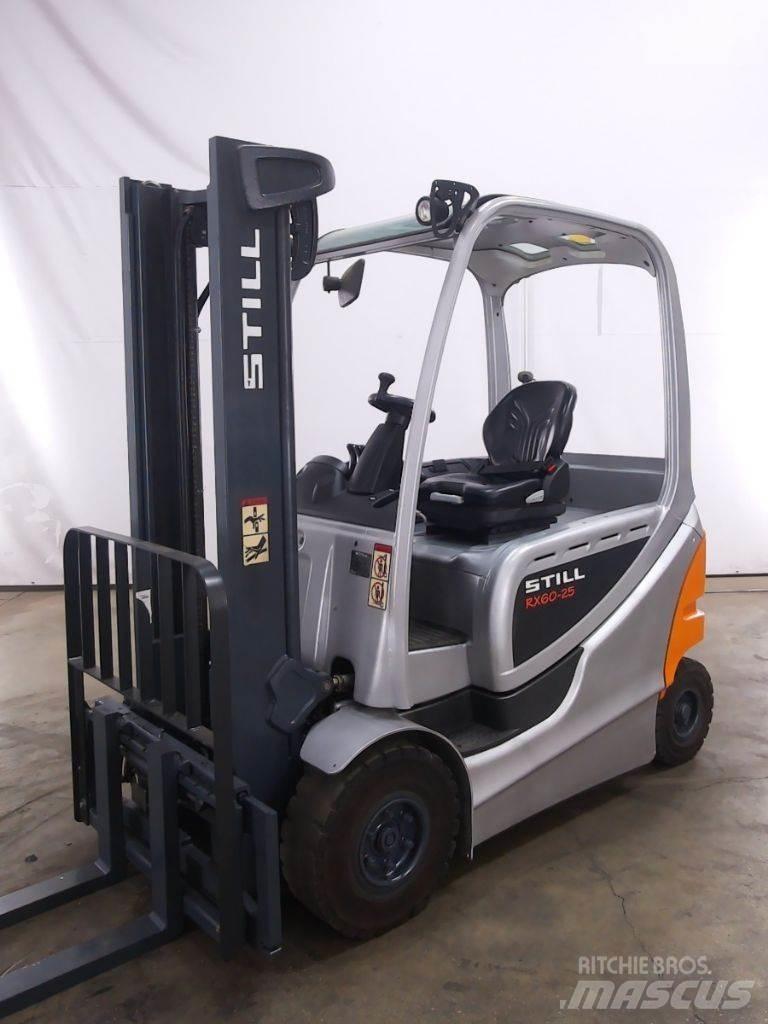 Still RX60-25 شاحنات ذات رافعات شوكية تعمل بالكهرباء