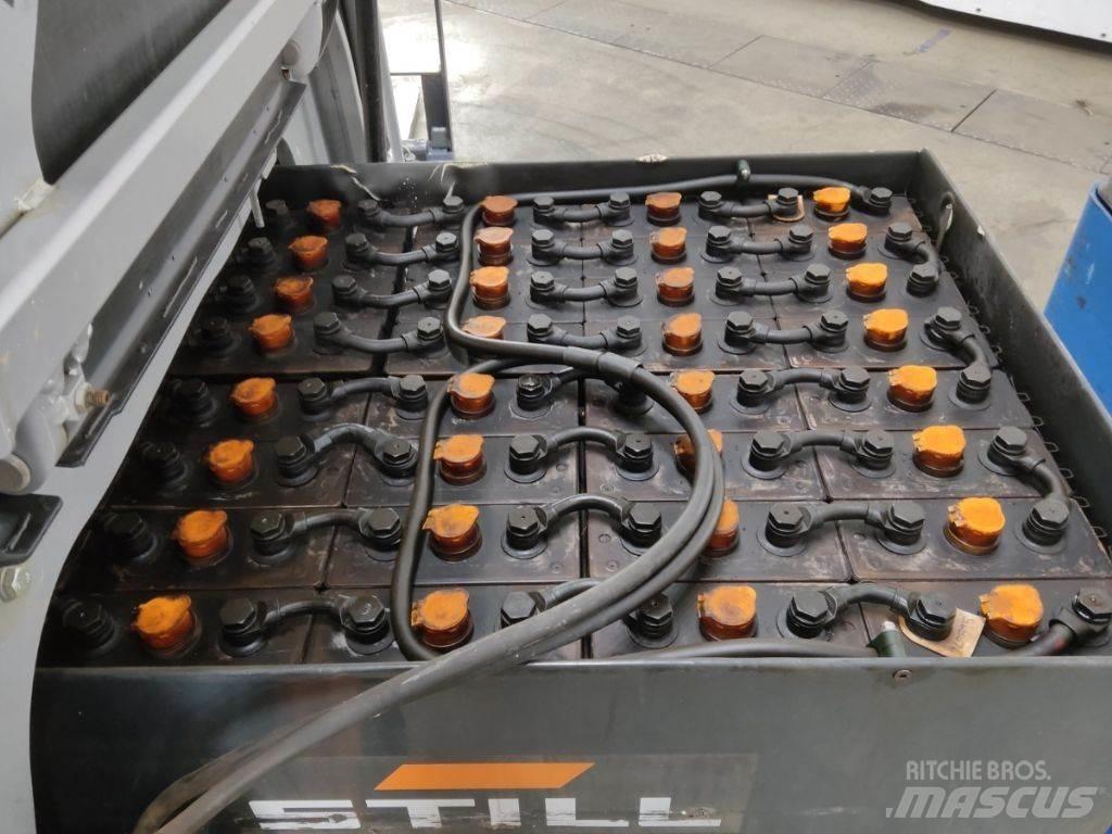 Still RX60-25 شاحنات ذات رافعات شوكية تعمل بالكهرباء
