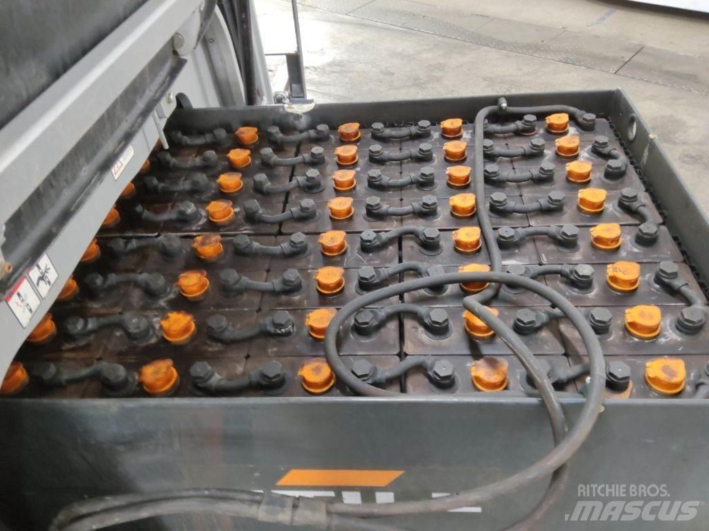 Still RX60-25 شاحنات ذات رافعات شوكية تعمل بالكهرباء