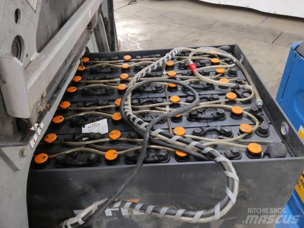 Still RX60-25 شاحنات ذات رافعات شوكية تعمل بالكهرباء