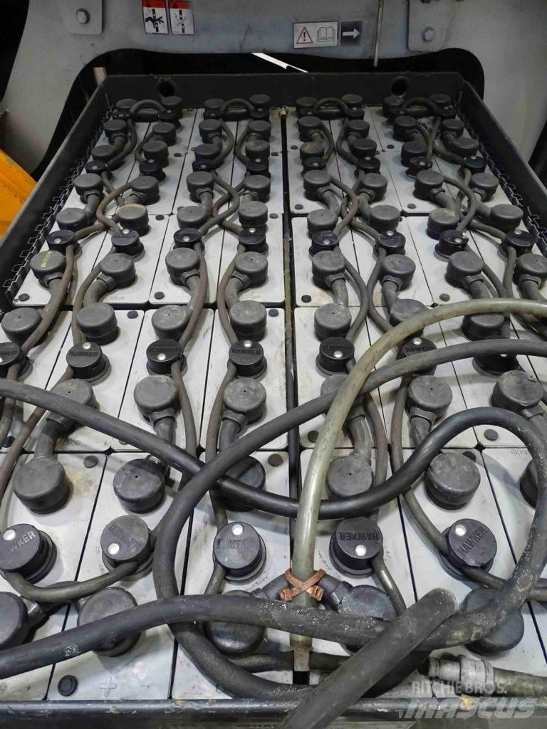 Still RX60-25 شاحنات ذات رافعات شوكية تعمل بالكهرباء