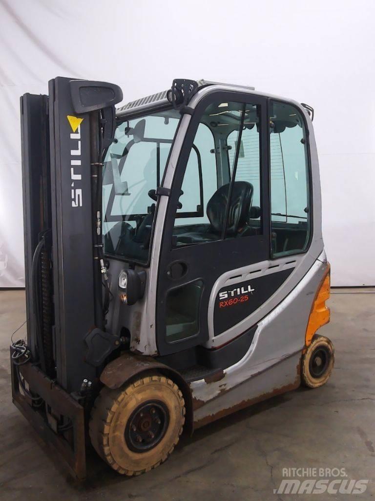 Still RX60-25 شاحنات ذات رافعات شوكية تعمل بالكهرباء