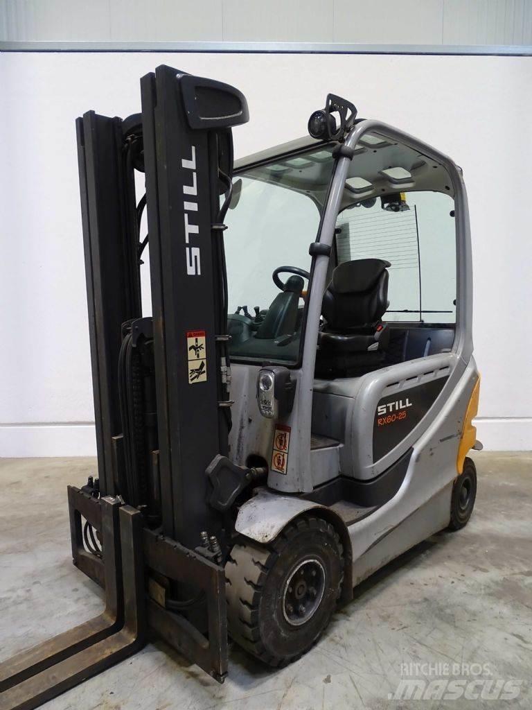 Still RX60-25 شاحنات ذات رافعات شوكية تعمل بالكهرباء