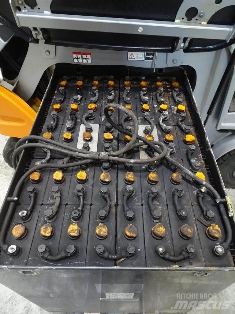 Still RX60-25 شاحنات ذات رافعات شوكية تعمل بالكهرباء