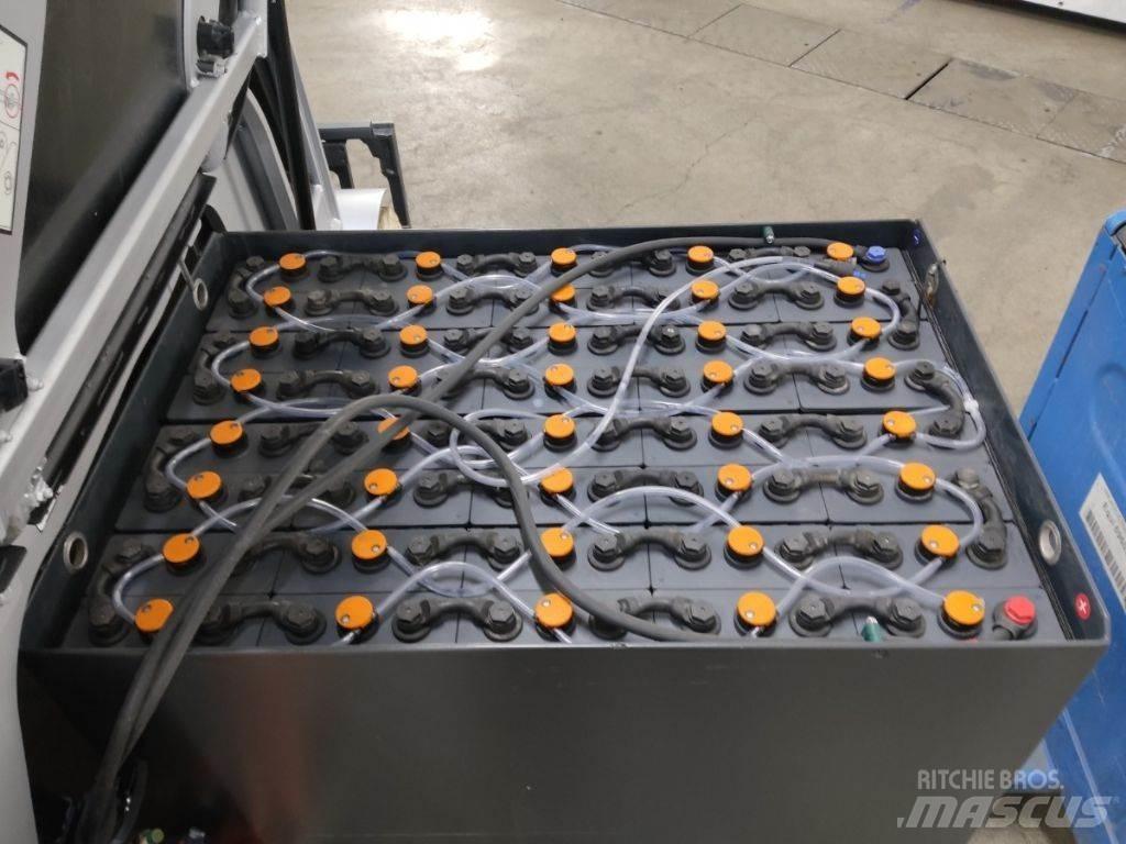 Still RX60-25 شاحنات ذات رافعات شوكية تعمل بالكهرباء