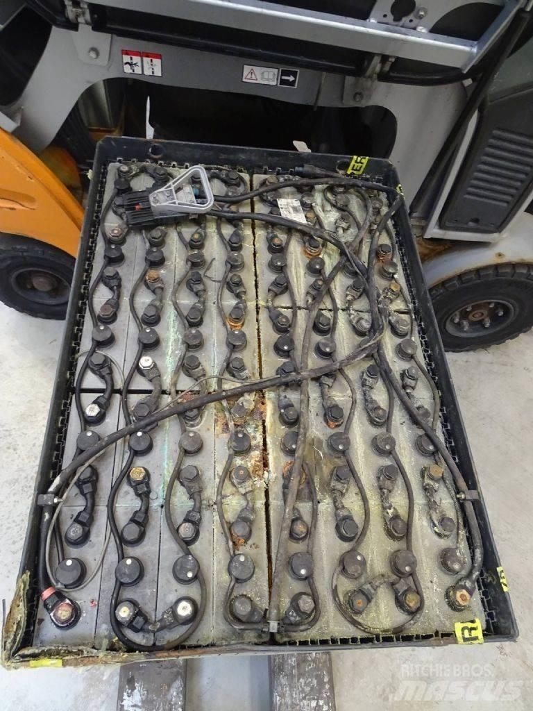 Still RX60-25 شاحنات ذات رافعات شوكية تعمل بالكهرباء