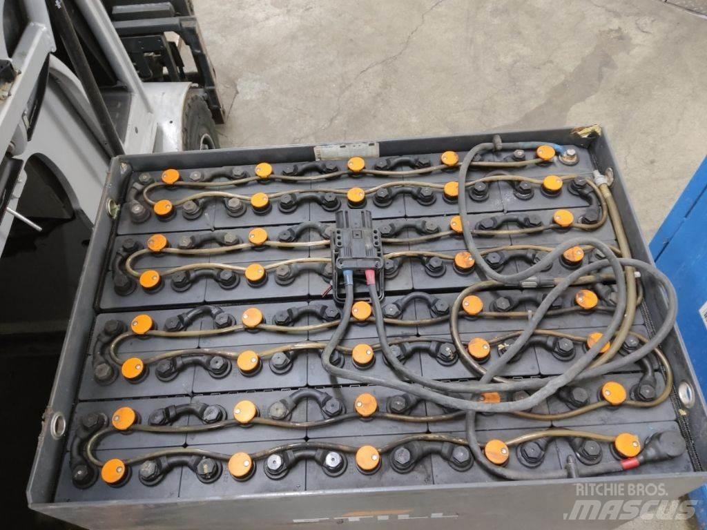 Still RX60-25 شاحنات ذات رافعات شوكية تعمل بالكهرباء