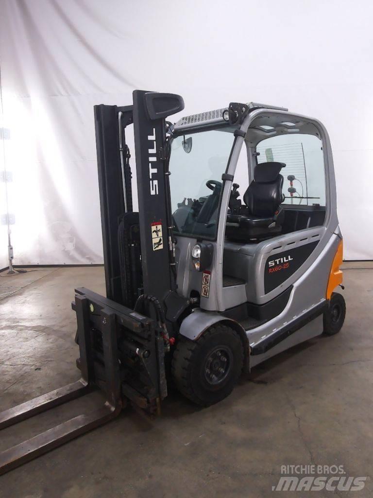 Still RX60-25 شاحنات ذات رافعات شوكية تعمل بالكهرباء