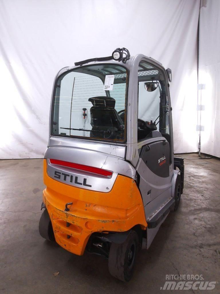 Still RX60-25 شاحنات ذات رافعات شوكية تعمل بالكهرباء