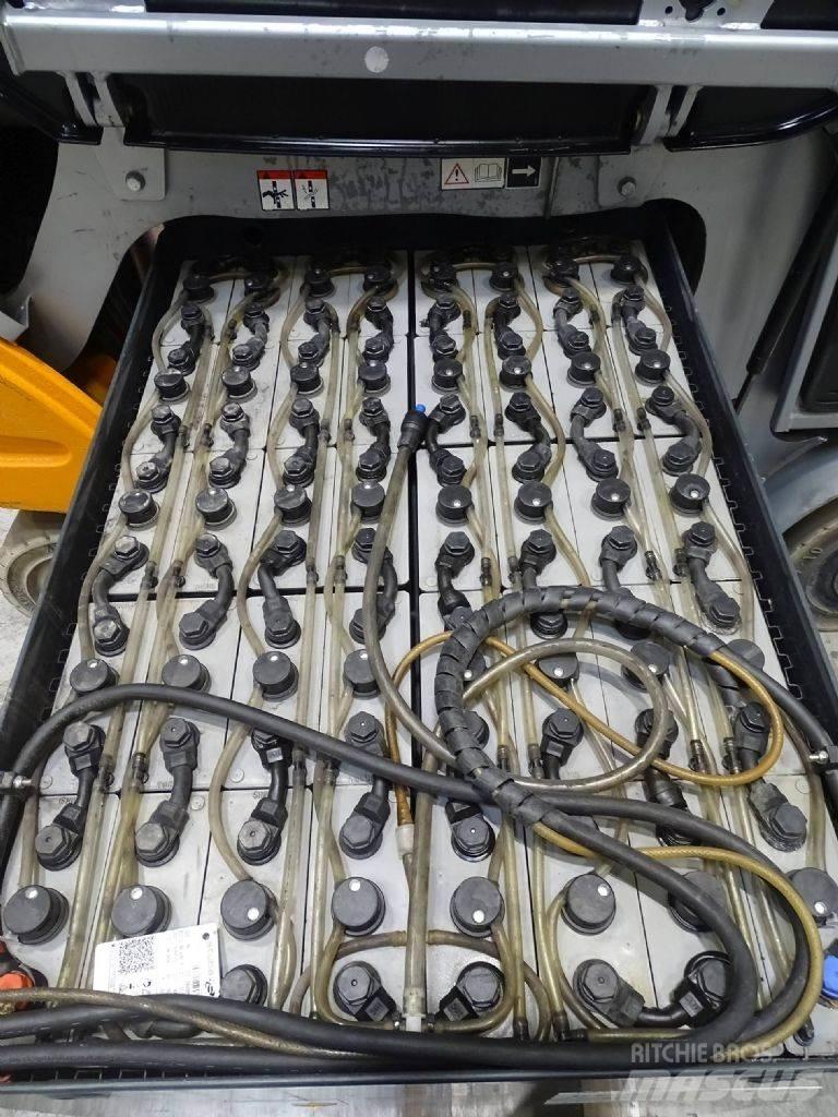 Still RX60-25 شاحنات ذات رافعات شوكية تعمل بالكهرباء