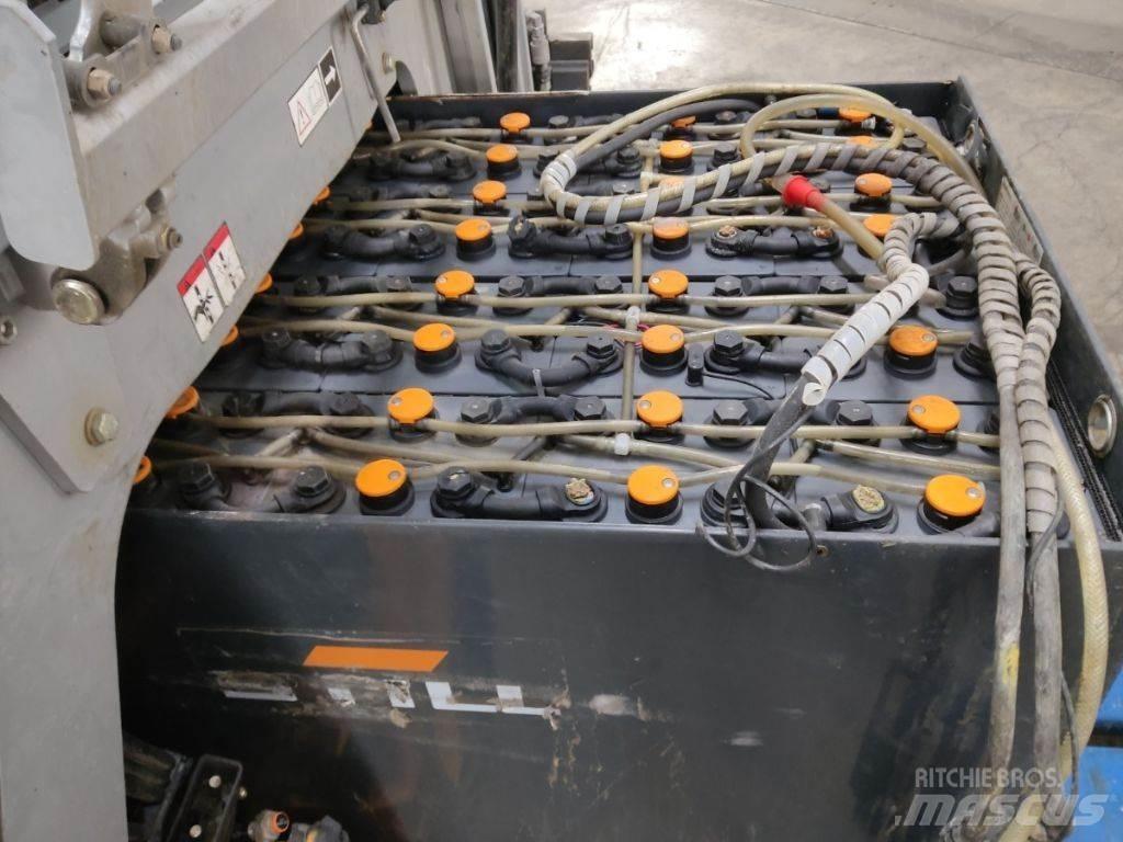 Still RX60-25 شاحنات ذات رافعات شوكية تعمل بالكهرباء