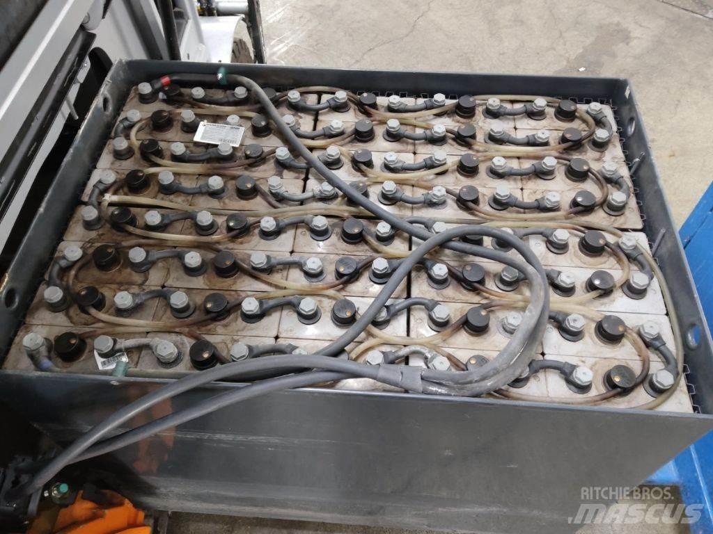 Still RX60-25 شاحنات ذات رافعات شوكية تعمل بالكهرباء