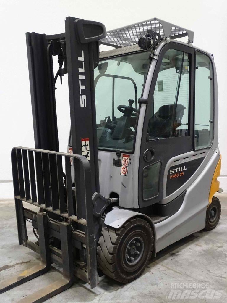 Still RX60-25 شاحنات ذات رافعات شوكية تعمل بالكهرباء