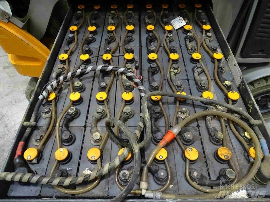 Still RX60-25 شاحنات ذات رافعات شوكية تعمل بالكهرباء