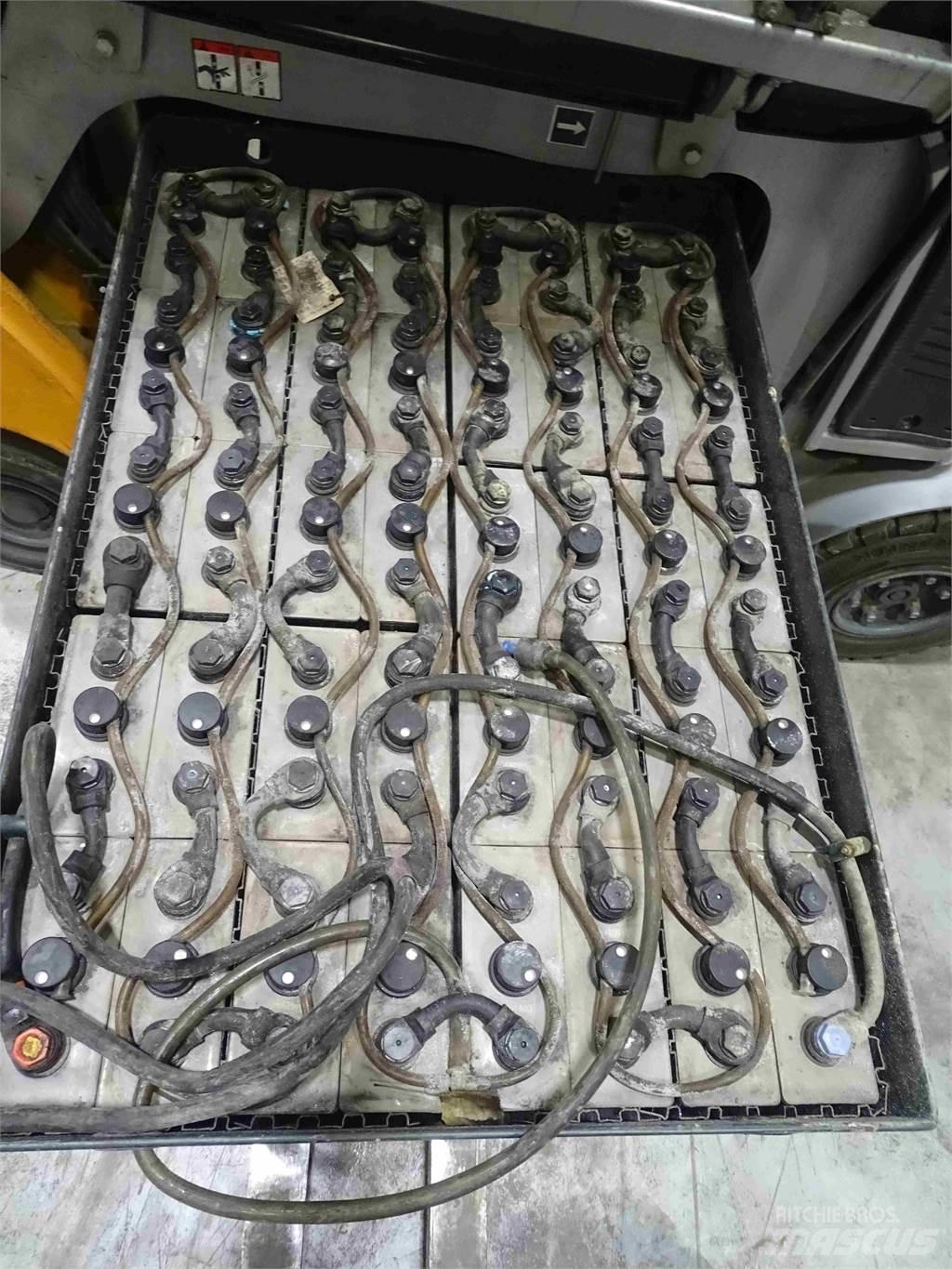 Still RX60-25 شاحنات ذات رافعات شوكية تعمل بالكهرباء