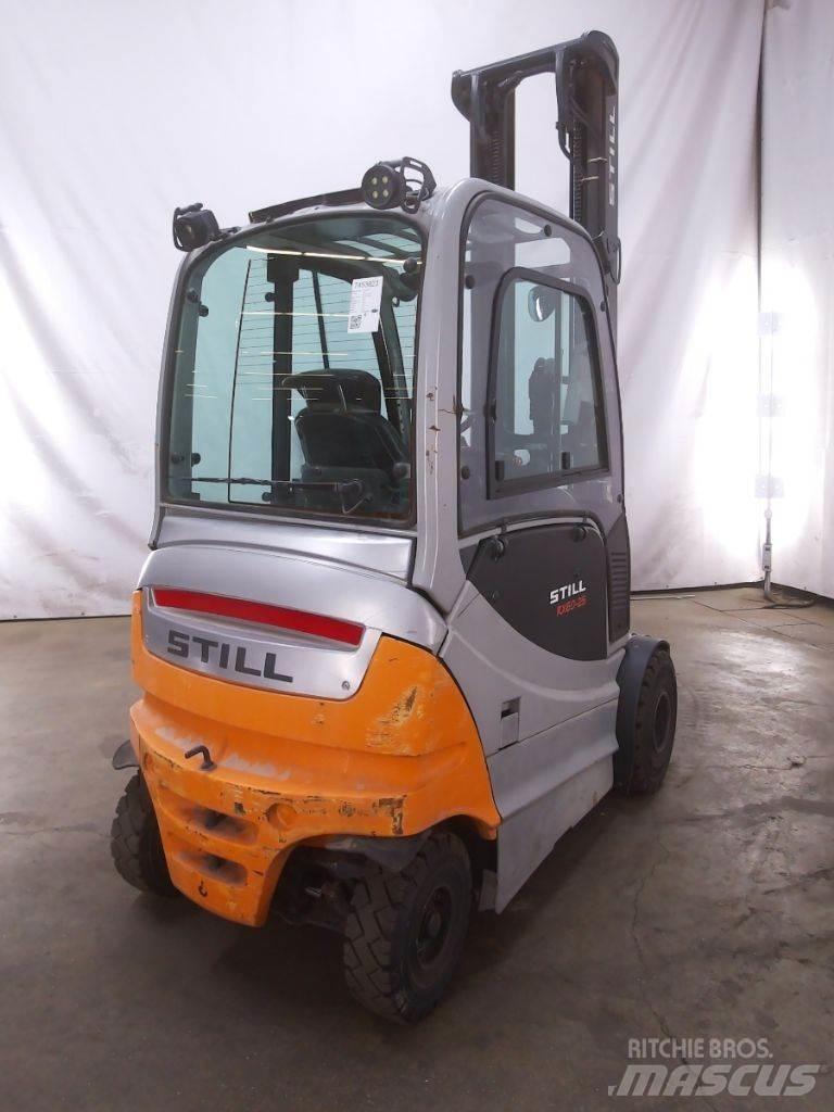 Still RX60-25 شاحنات ذات رافعات شوكية تعمل بالكهرباء