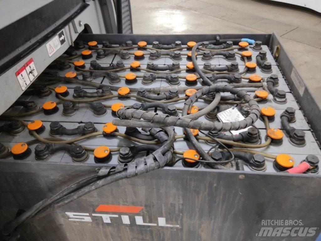 Still RX60-25 شاحنات ذات رافعات شوكية تعمل بالكهرباء