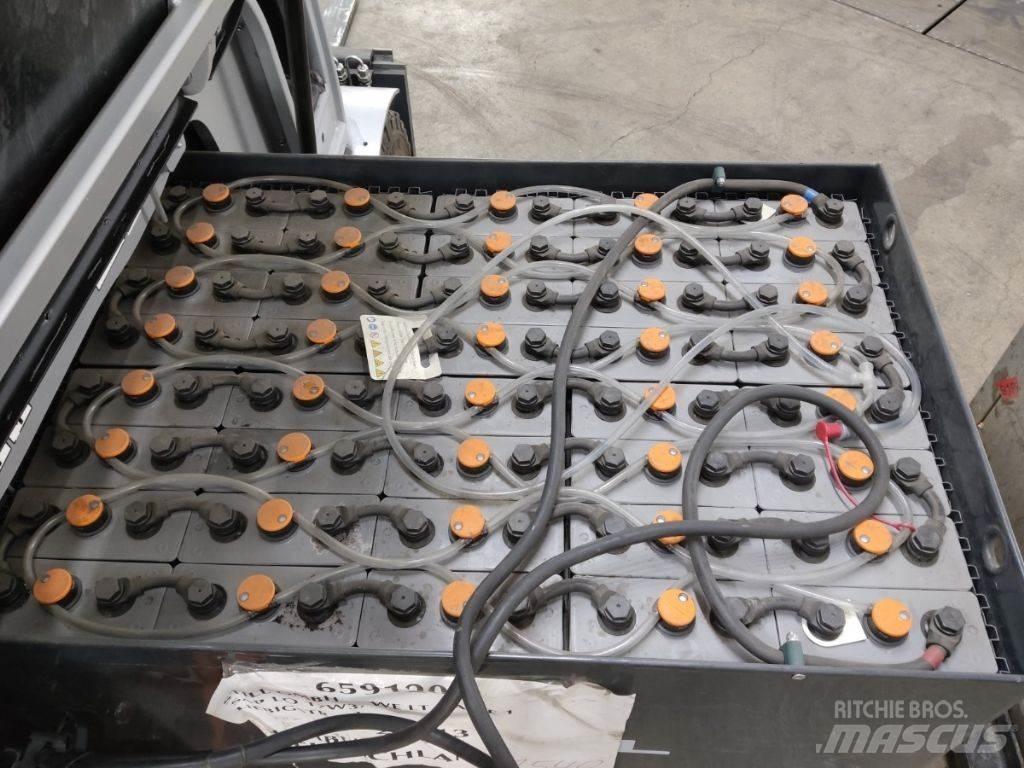 Still RX60-25 شاحنات ذات رافعات شوكية تعمل بالكهرباء