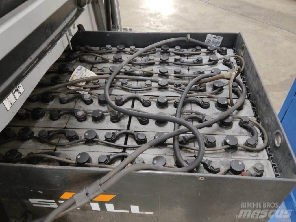 Still RX60-25 شاحنات ذات رافعات شوكية تعمل بالكهرباء