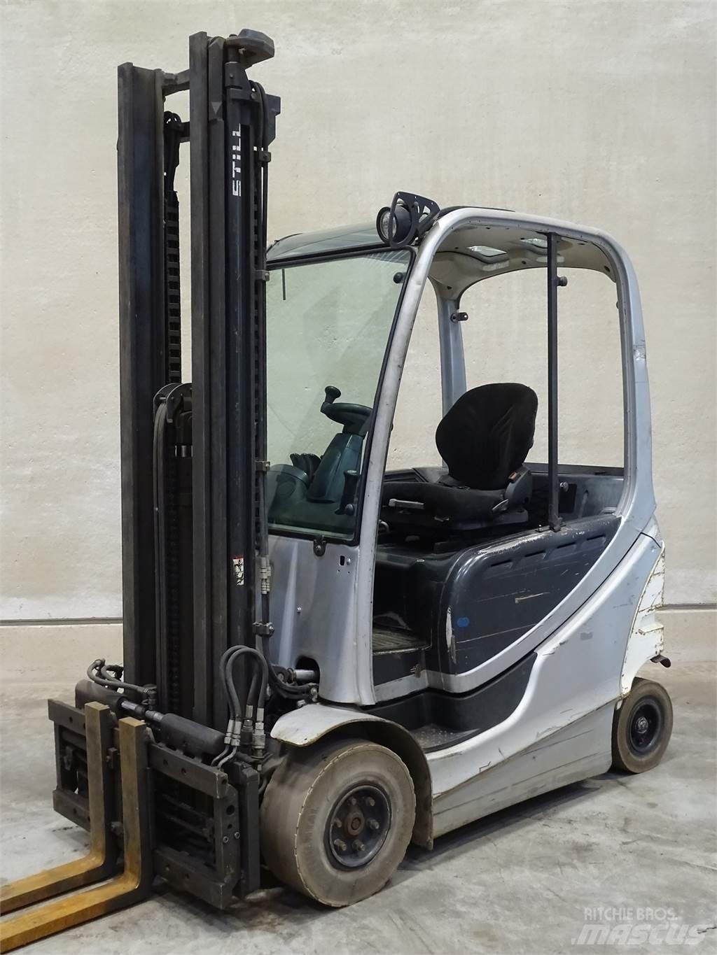 Still RX60-25 شاحنات ذات رافعات شوكية تعمل بالكهرباء