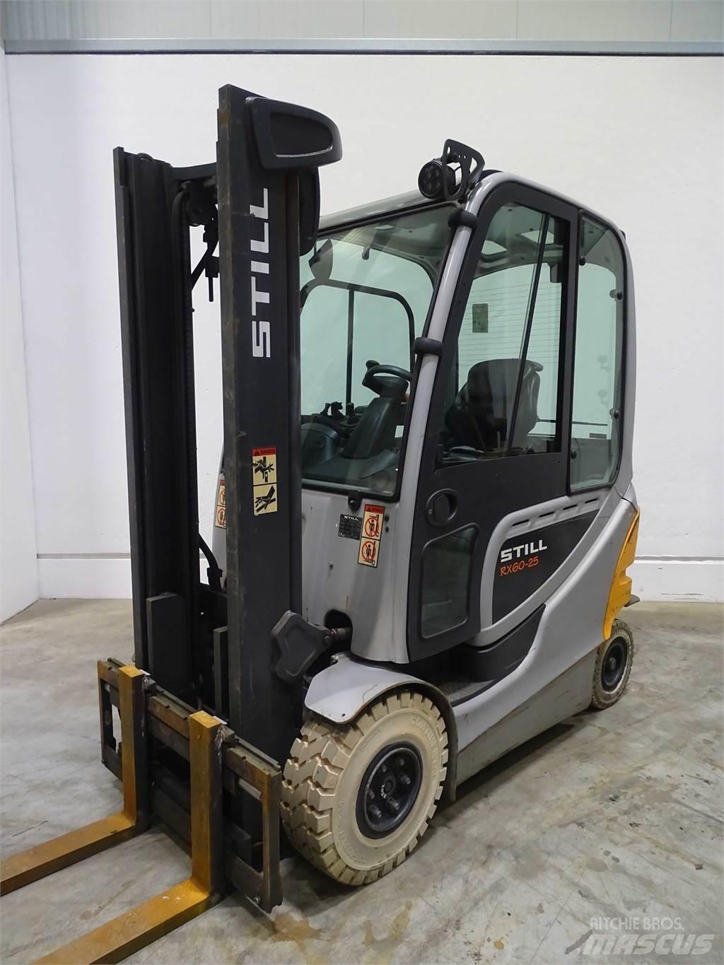Still RX60-25 شاحنات ذات رافعات شوكية تعمل بالكهرباء