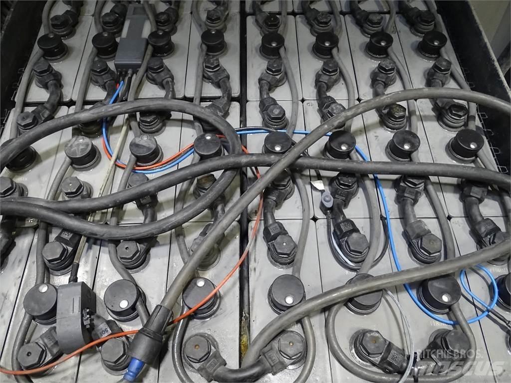 Still RX60-25 شاحنات ذات رافعات شوكية تعمل بالكهرباء