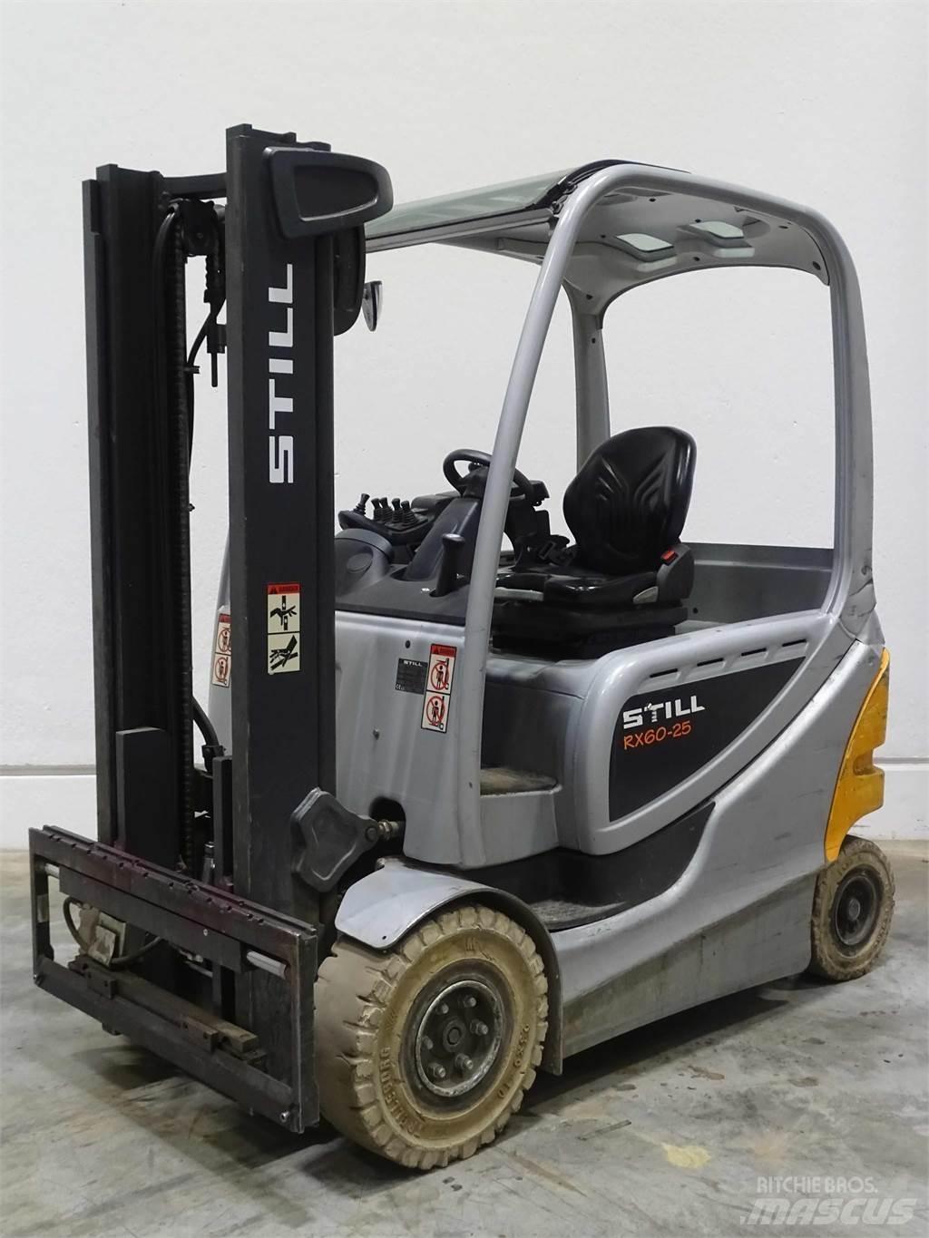 Still RX60-25 شاحنات ذات رافعات شوكية تعمل بالكهرباء