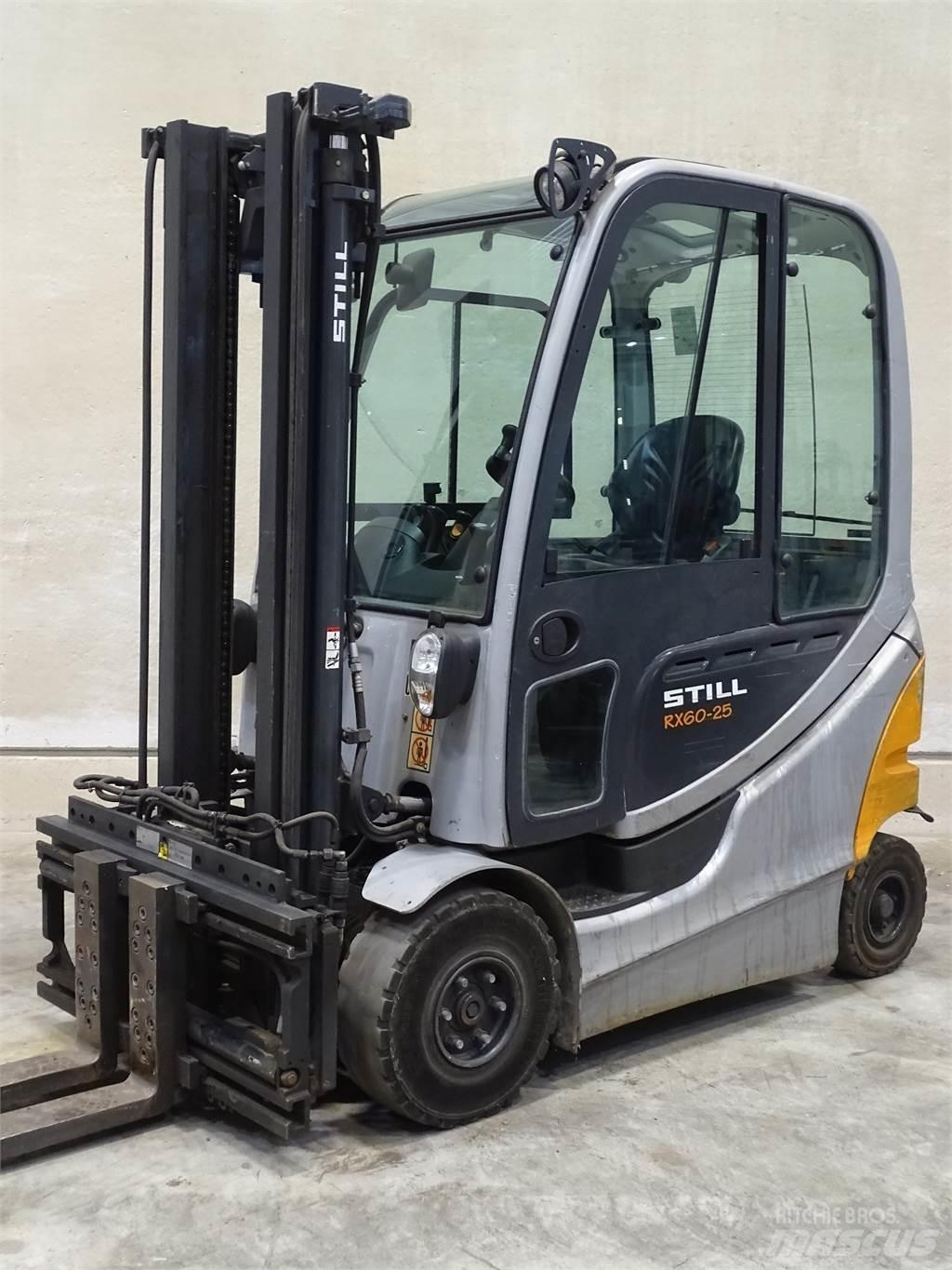 Still RX60-25 شاحنات ذات رافعات شوكية تعمل بالكهرباء